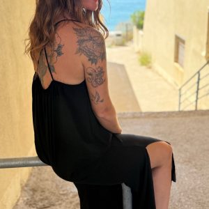 Robe simply noire